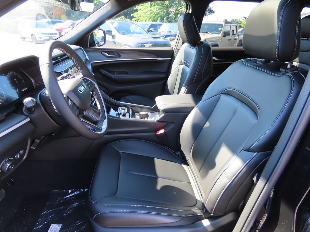 New 2027 Jeep Grand Cherokee Limited Sport Utility