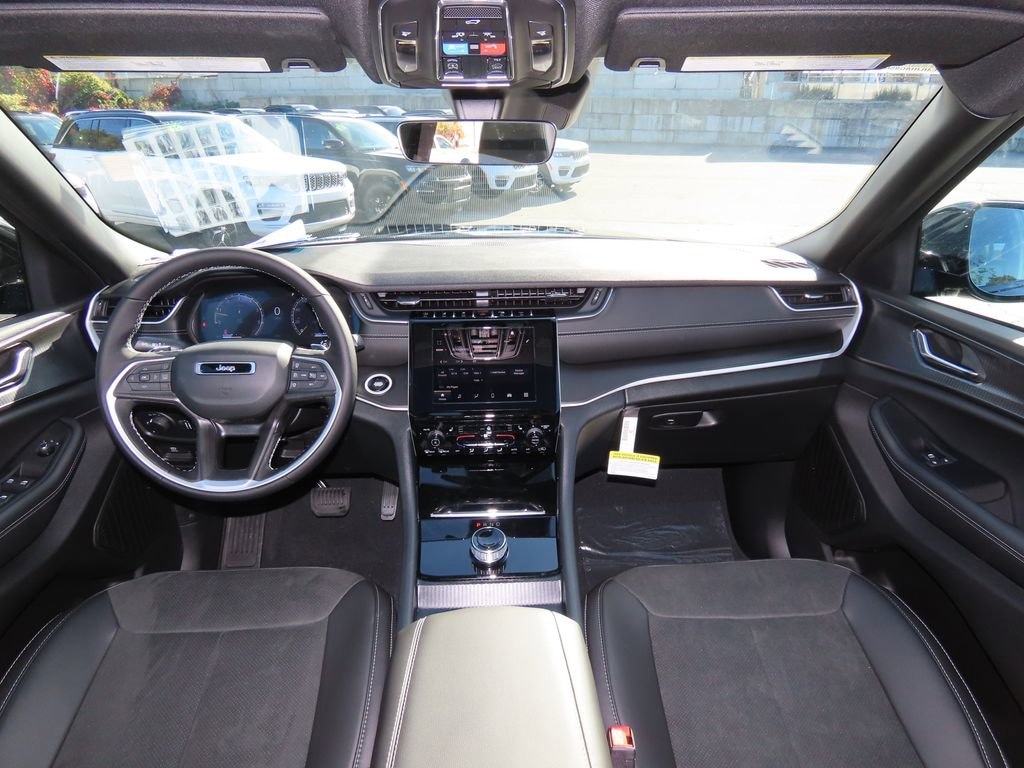 New 2025 Jeep Grand Cherokee Altitude X Sport Utility