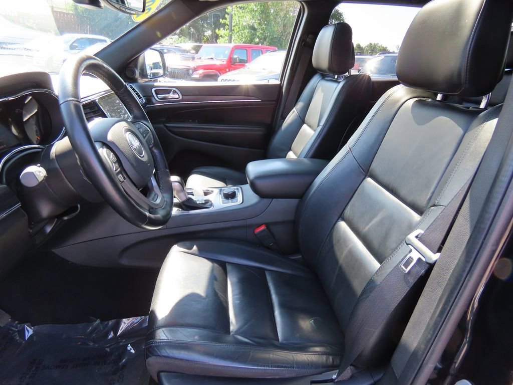 2021 Jeep Grand Cherokee Limited photo 2