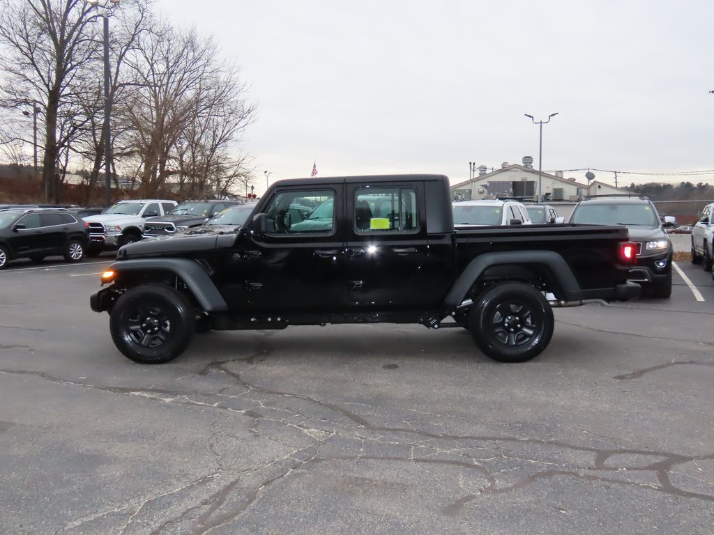 2026 Jeep Gladiator Sport - Photo 6