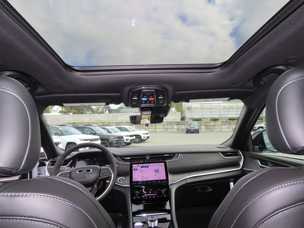 New 2025 Jeep Grand Cherokee L Limited Sport Utility