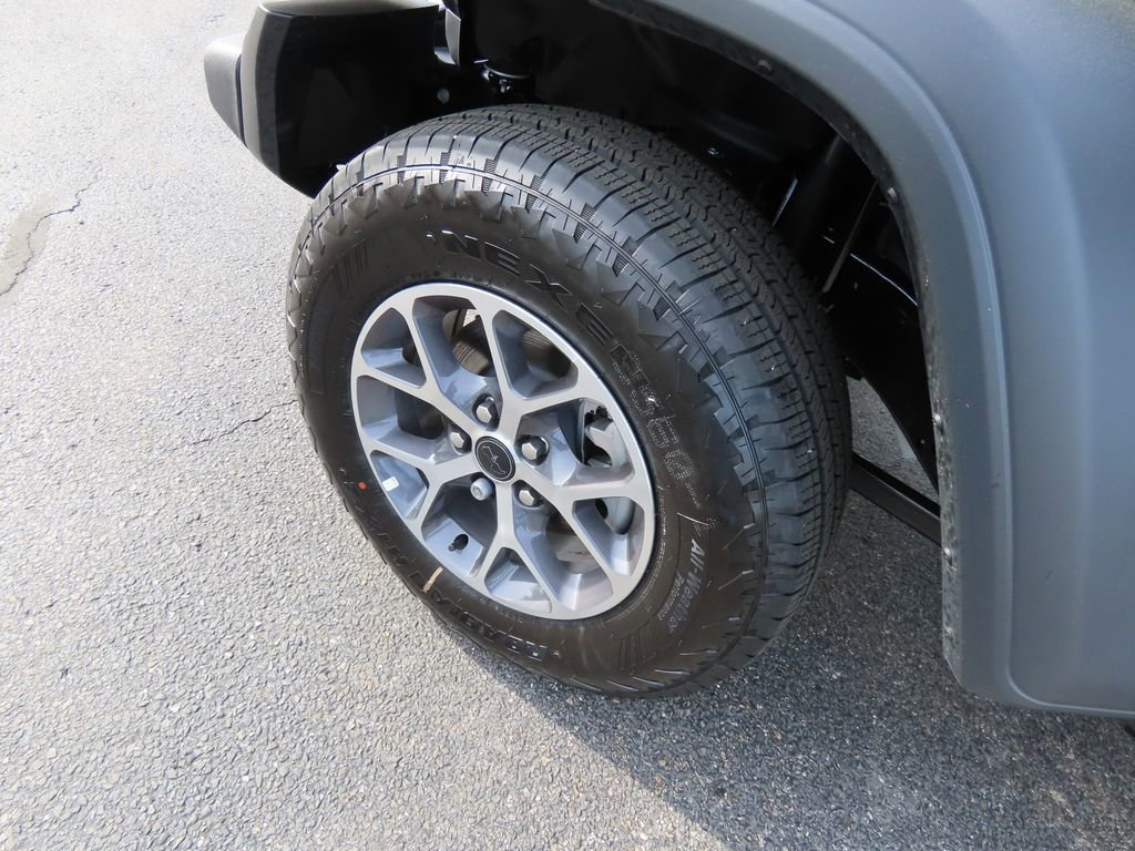 2025 Jeep Wrangler Sport S photo 3