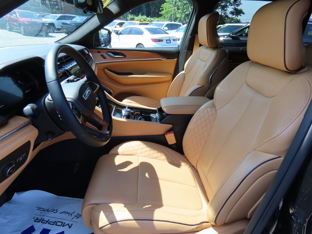Used 2023 Jeep Grand Cherokee Summit Reserve SUV