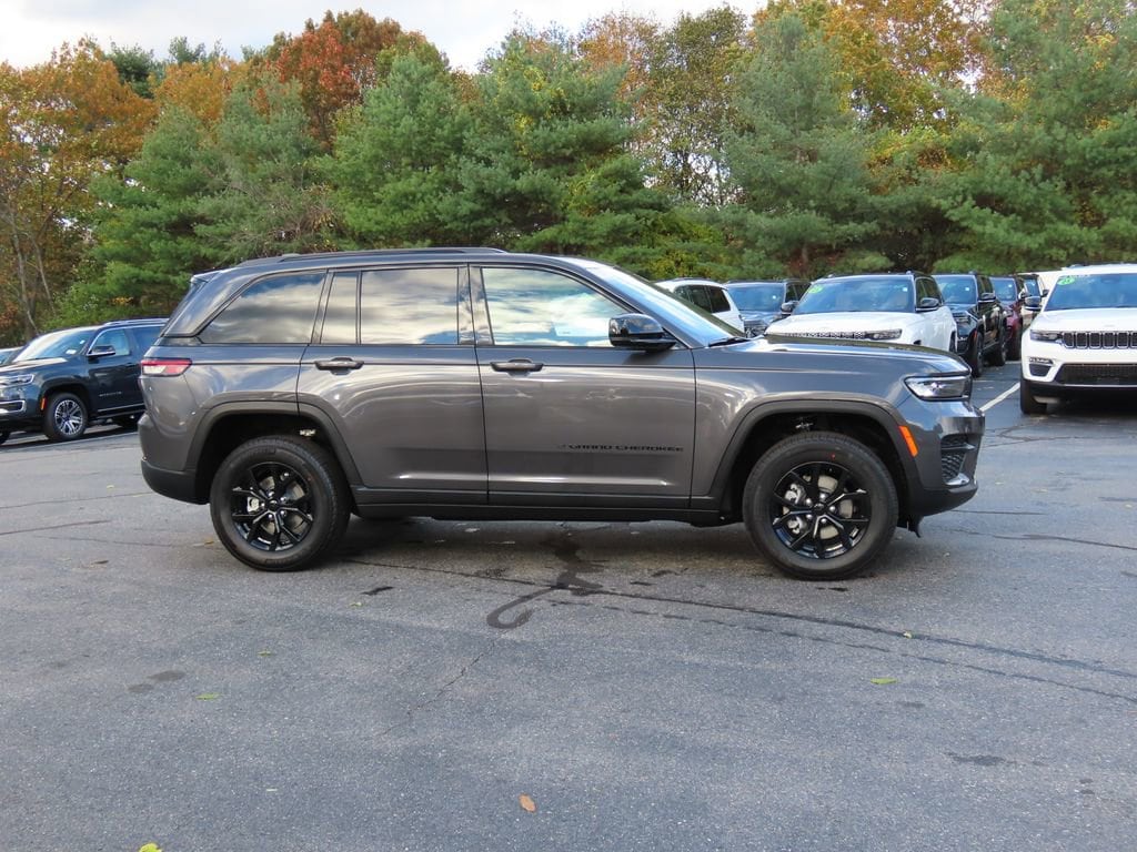 New 2025 Jeep Grand Cherokee Altitude X Sport Utility