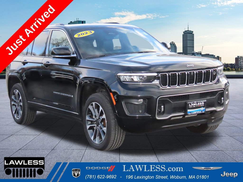 2023 Jeep Grand Cherokee Overland's photo