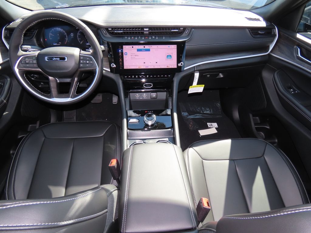 New 2026 Jeep Grand Cherokee Limited 4X4 Sport Utility