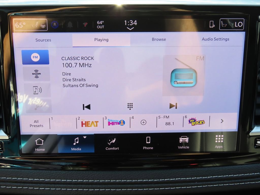 2026 Chrysler Pacifica Select - Photo 6