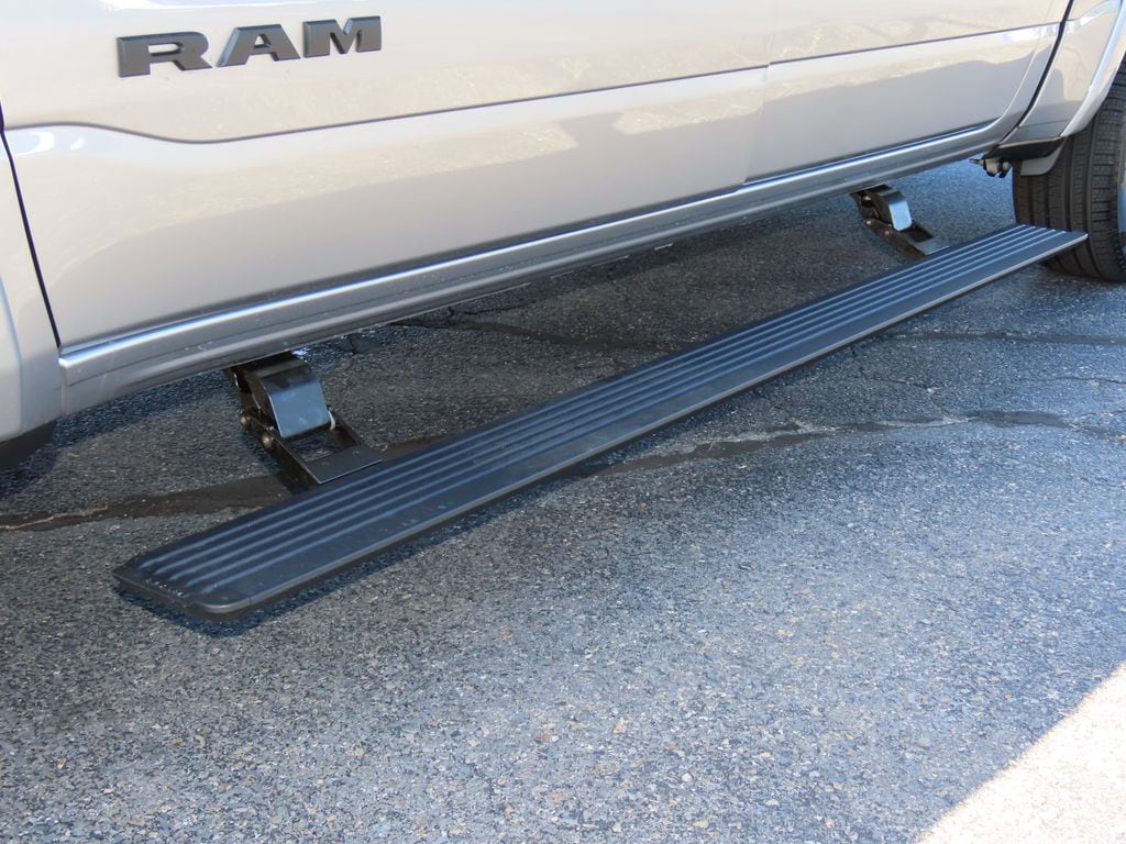2026 RAM 1500 Laramie - Photo 6