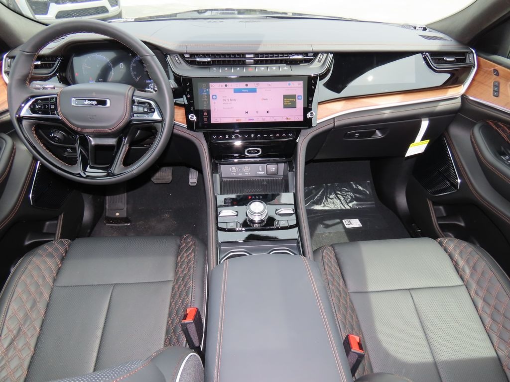 New 2026 Jeep Grand Cherokee L Summit Sport Utility