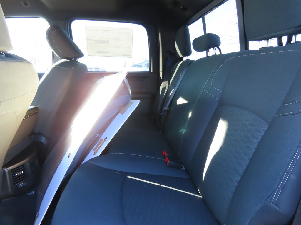 2026 RAM 2500 Tradesman/Black Express - Photo 18