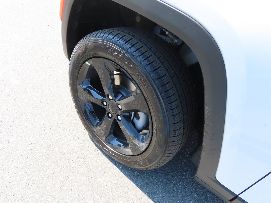 New 2026 Jeep Grand Cherokee Limited 4X4 Sport Utility