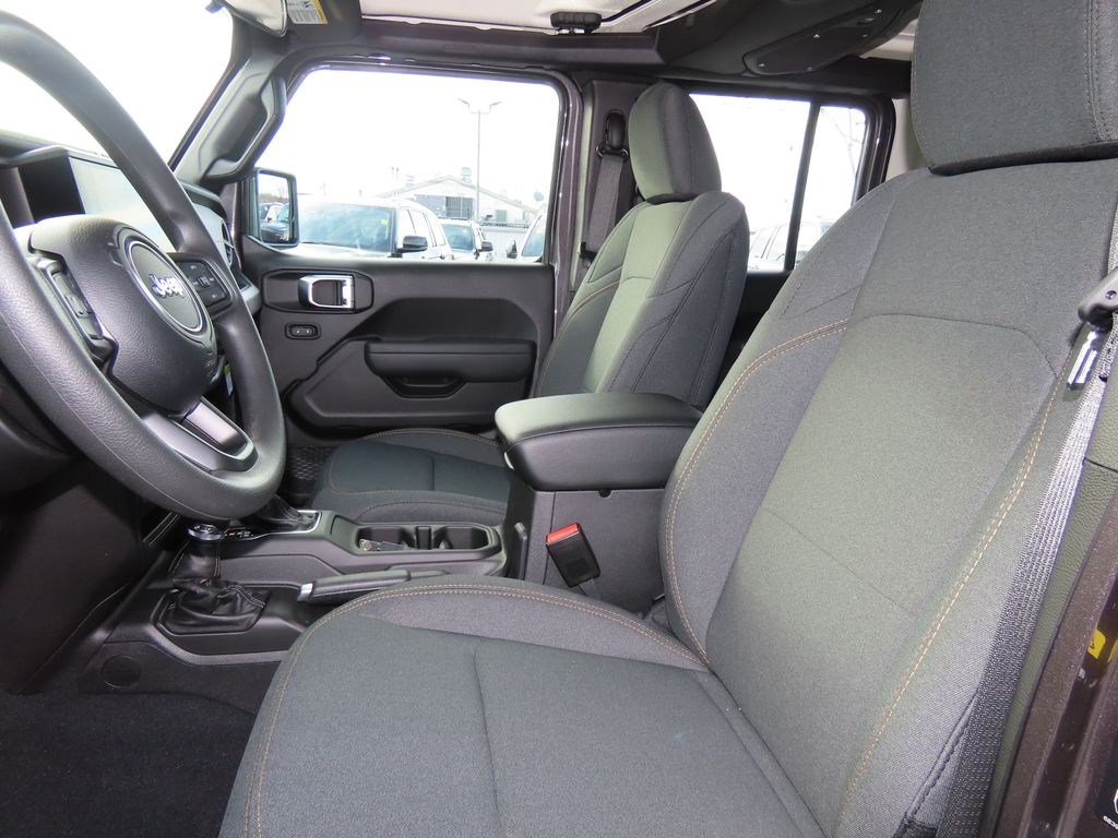 2026 Jeep Wrangler 4-Door Sport - Photo 8