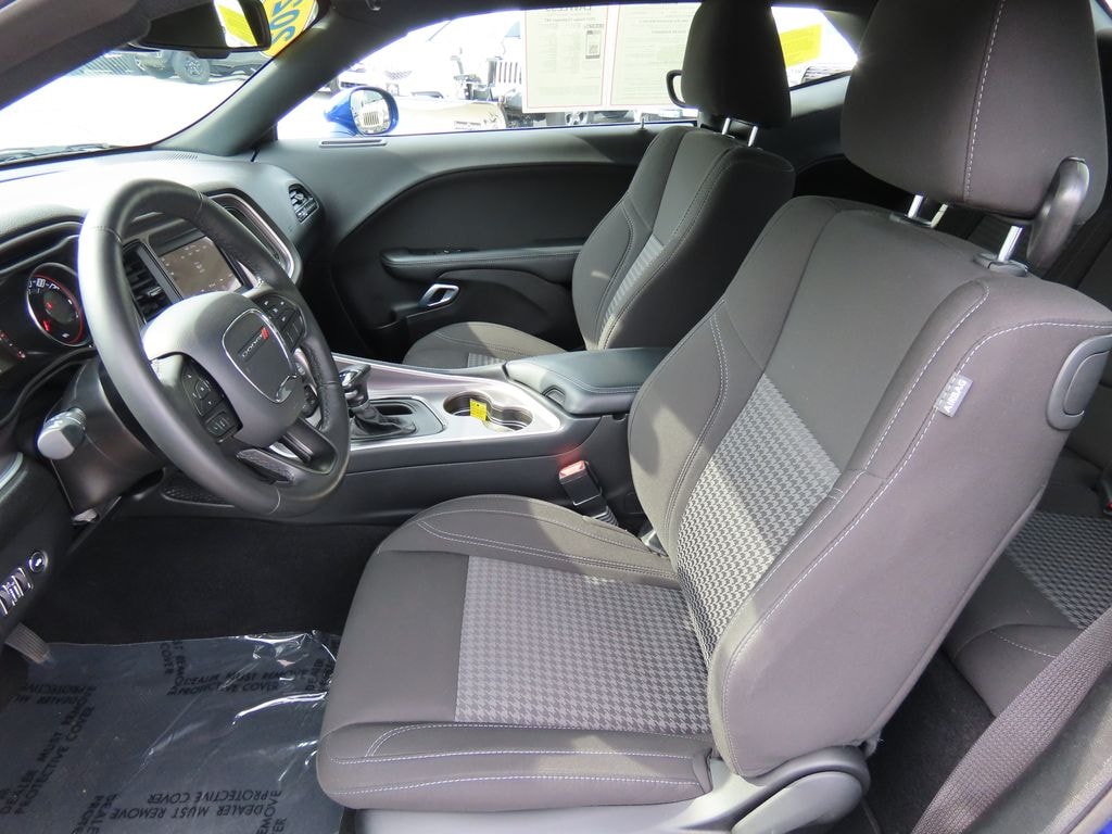 Used 2022 Dodge Challenger SXT Coupe