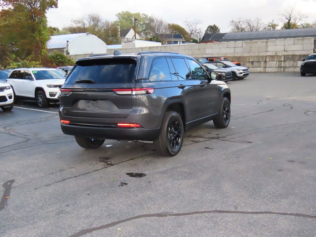 New 2025 Jeep Grand Cherokee Altitude X Sport Utility
