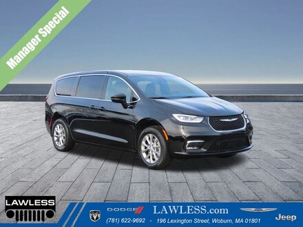 2026 Chrysler Pacifica Select Passenger Van for sale in Woburn, MA Diamond Black Crystal Pearlcoat Gasoline