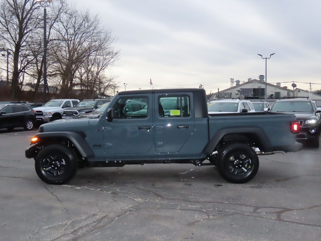 2026 Jeep Gladiator Sport - Photo 6