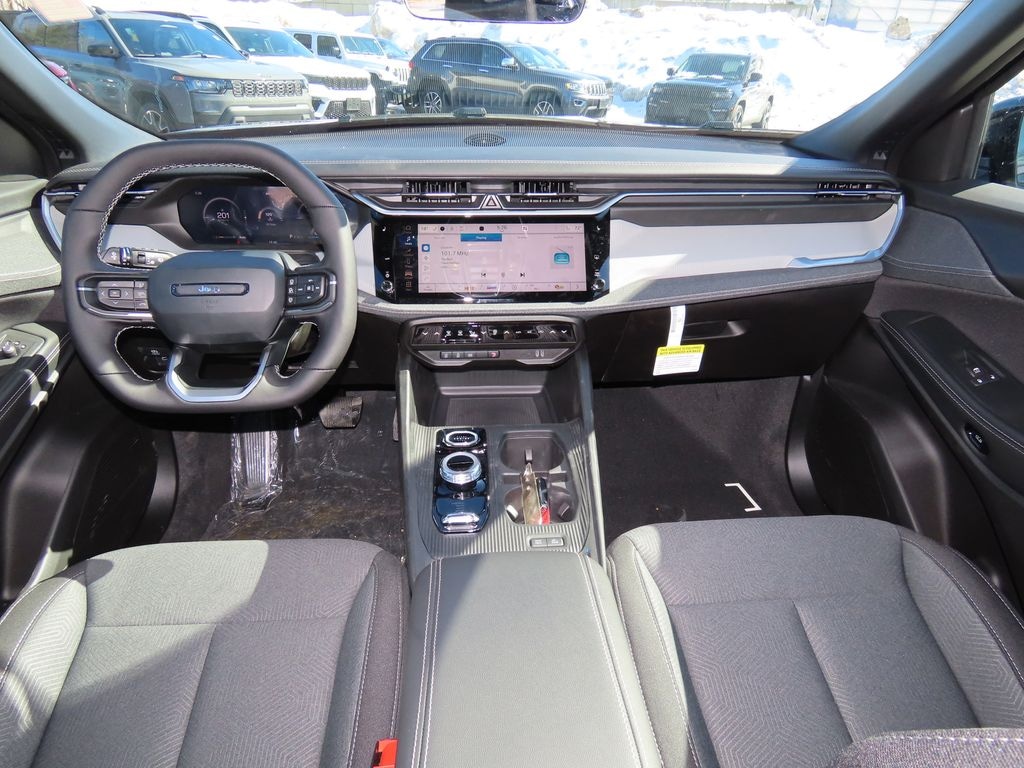 New 2026 Jeep Cherokee Laredo Sport Utility