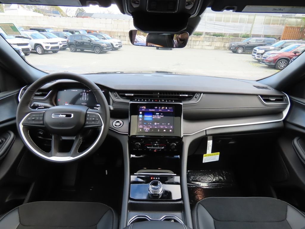 New 2025 Jeep Grand Cherokee Altitude X Sport Utility