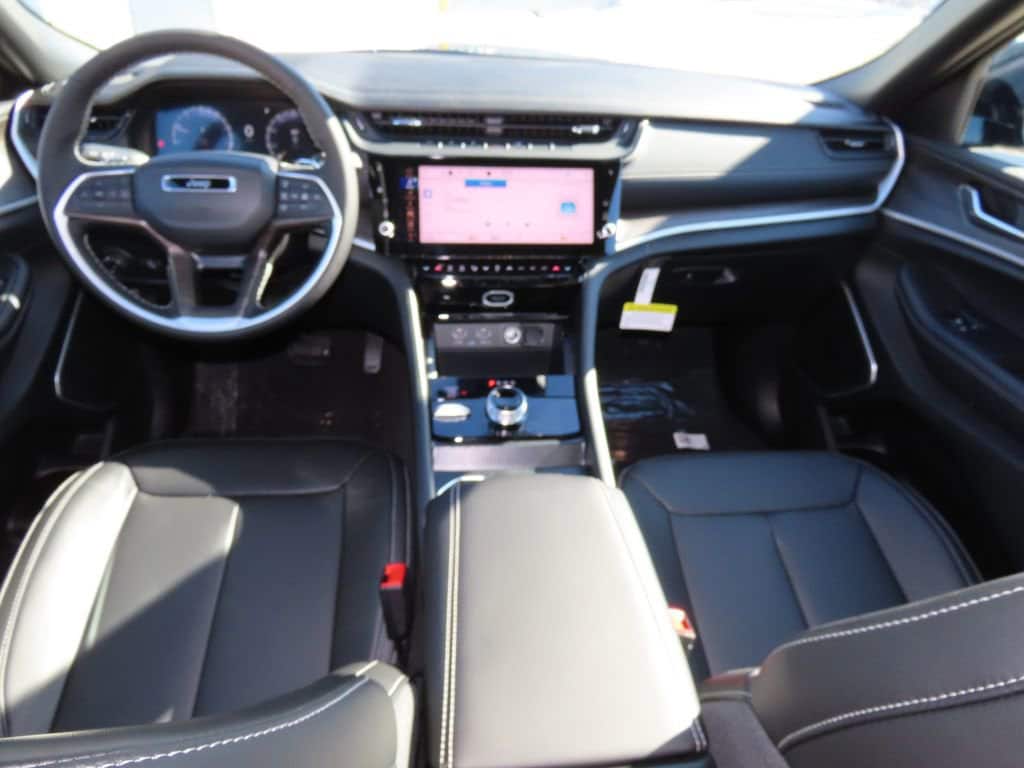 New 2026 Jeep Grand Cherokee Limited Sport Utility