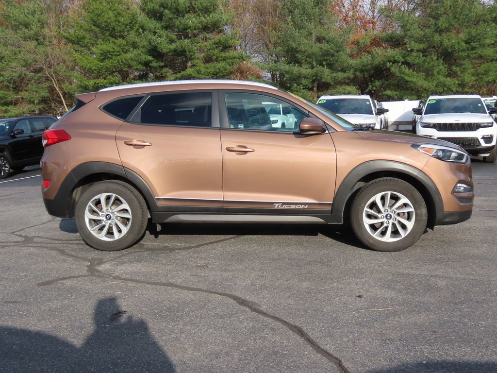 2016 Hyundai Tucson SE photo 3