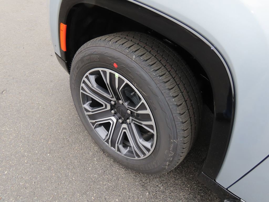 2024 Jeep Wagoneer Base photo 3
