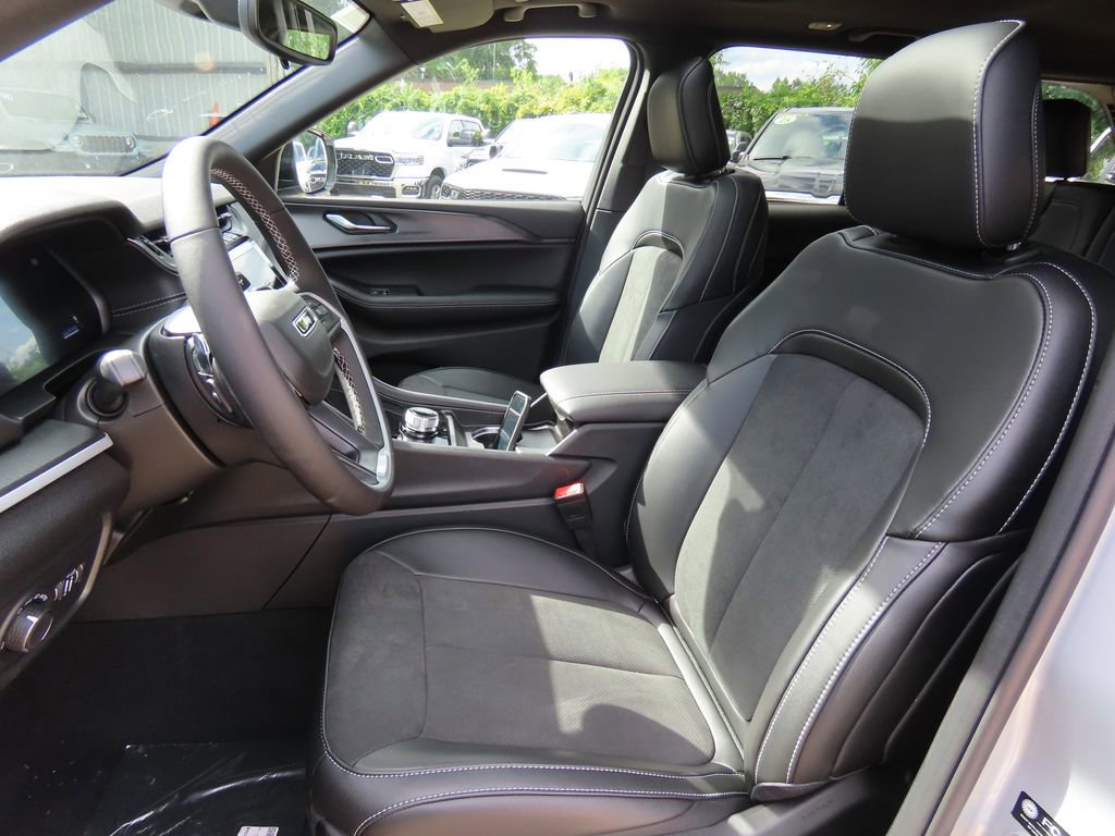 2024 Jeep Grand Cherokee Altitude X photo 4