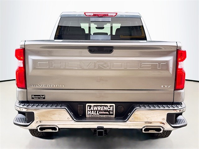 2025 Chevrolet Silverado 1500 LTZ photo 4