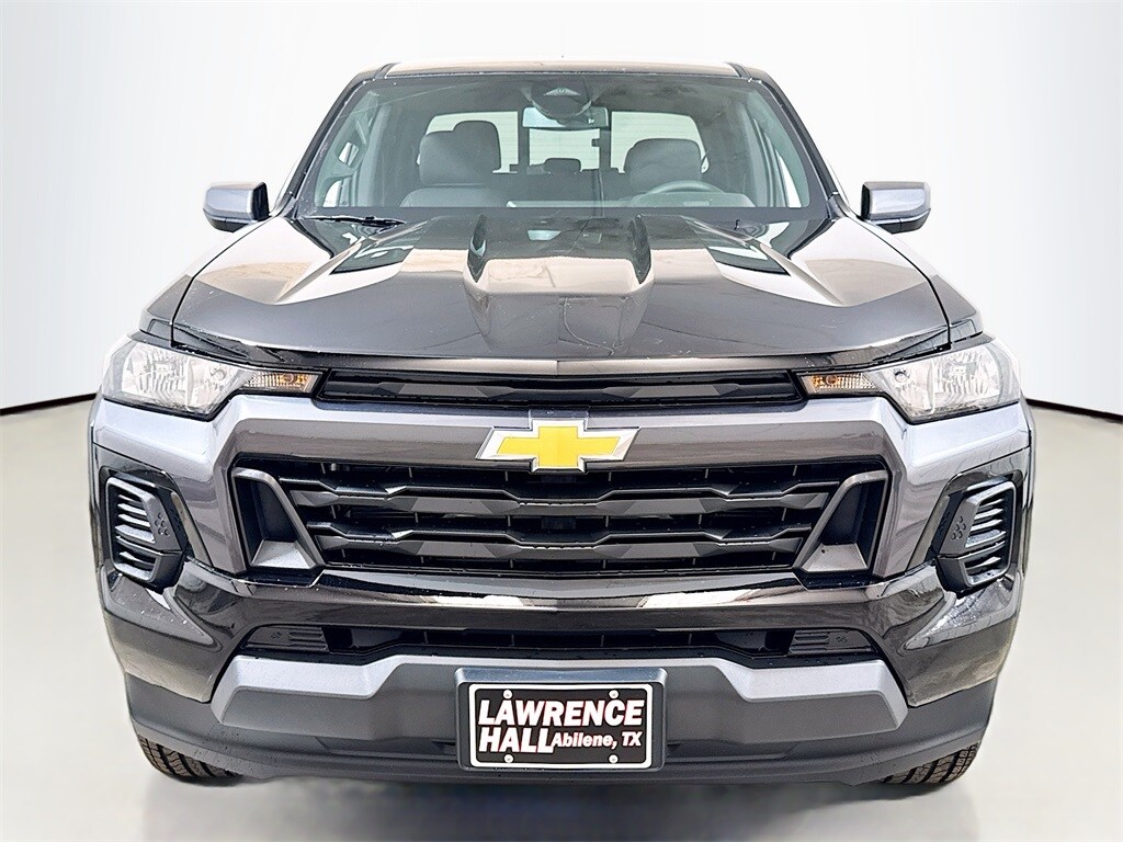 2026 Chevrolet Colorado LT photo 2