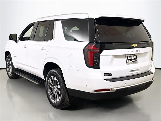 2025 Chevrolet Tahoe LS photo 3
