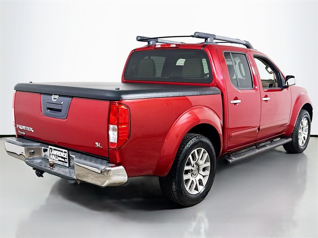 2012 Nissan Frontier SL Crew Cab photo 4