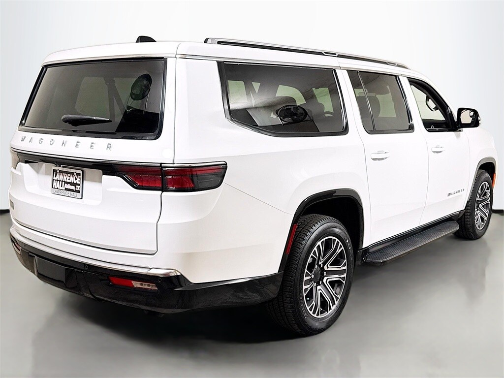 2024 Jeep Wagoneer L Base photo 4