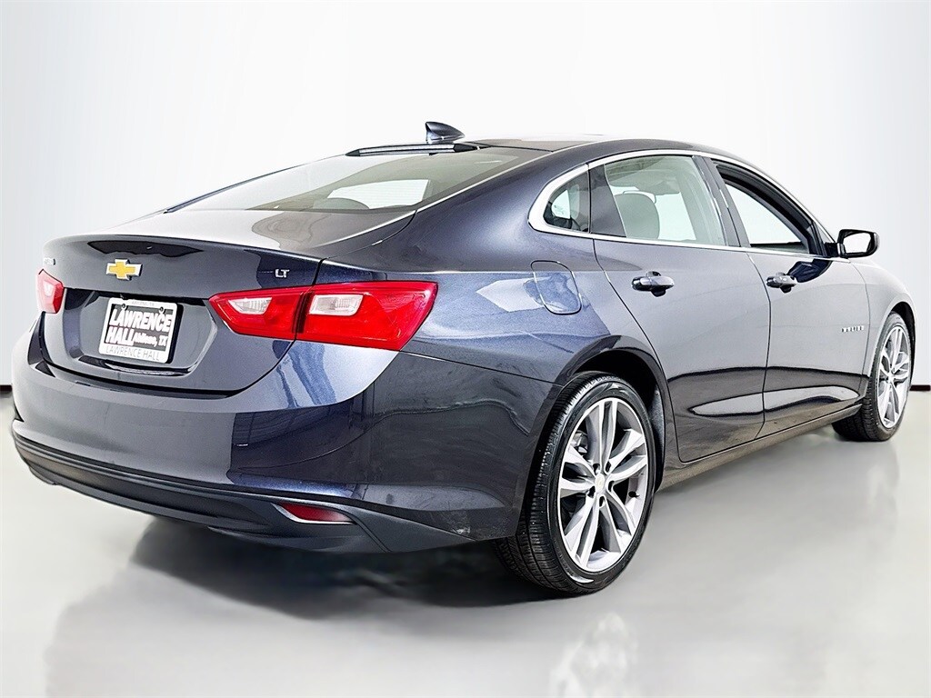2023 Chevrolet Malibu 1LT photo 2