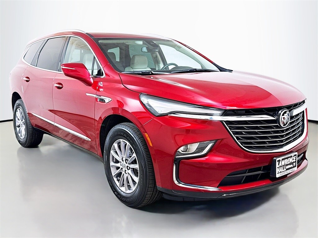 2024 Buick Enclave Essence photo 3