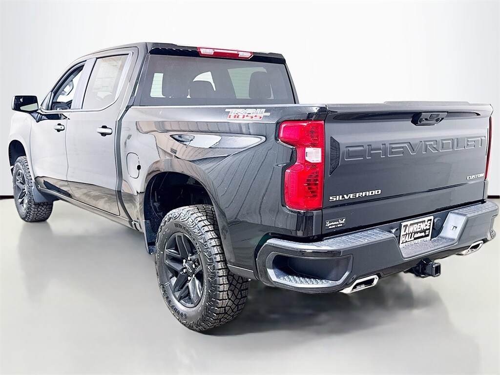 New 2026 Chevrolet Silverado 1500 Custom Trail Boss Truck Crew Cab
