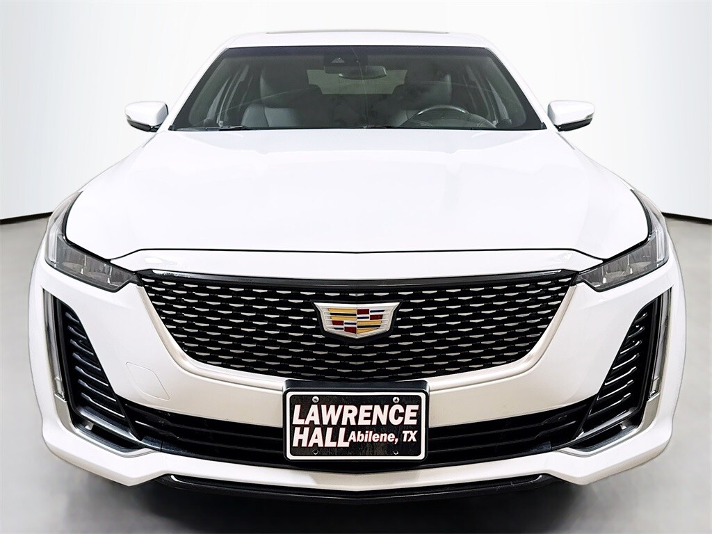 2021 Cadillac CT5 Luxury photo 2