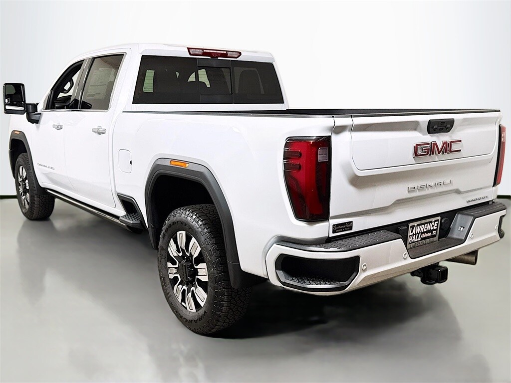 2026 Gmc Sierra 2500 HD Denali photo 3