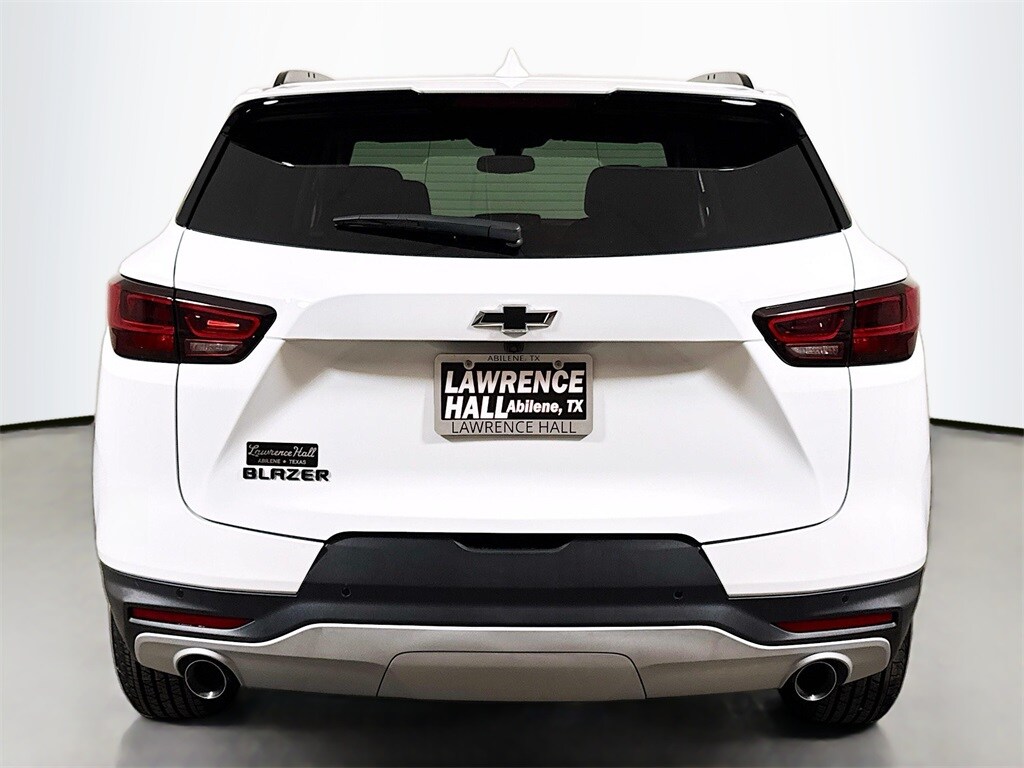 2025 Chevrolet Blazer 2LT photo 4