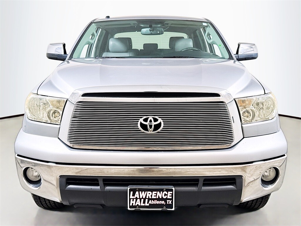2012 Toyota Tundra CrewMax photo 2