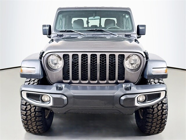 2023 Jeep Gladiator Sport photo 2