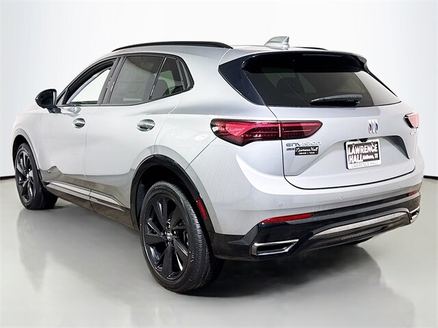2025 Buick Envision Sport Touring photo 3