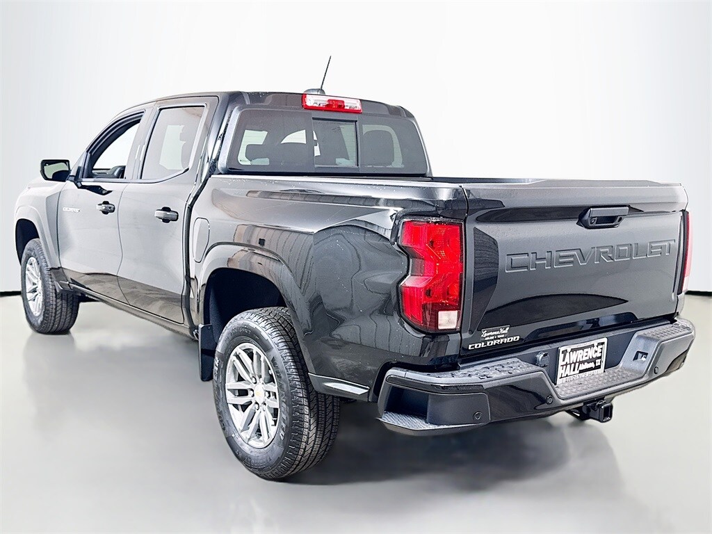 2026 Chevrolet Colorado LT photo 3