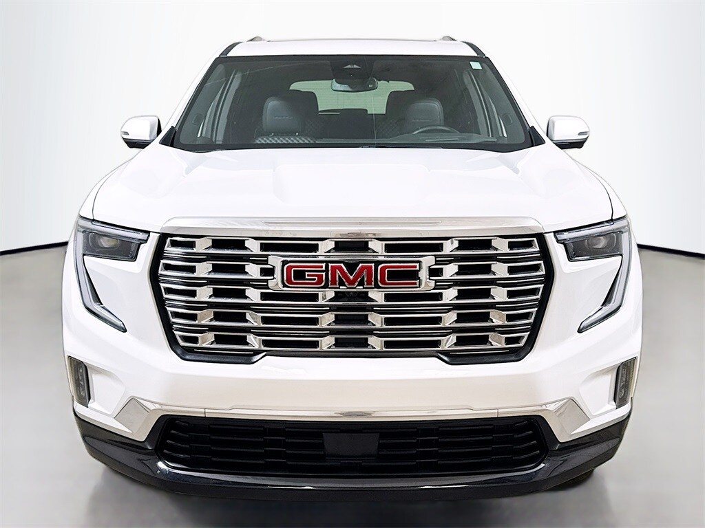 2024 Gmc Acadia Denali photo 2