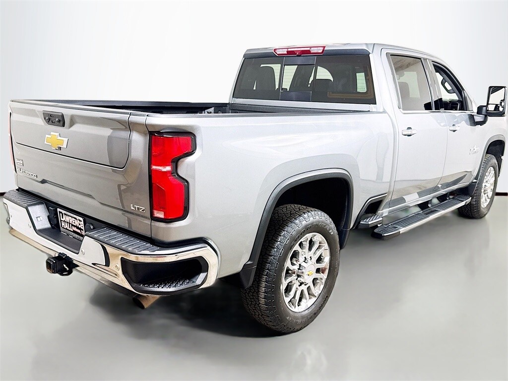 2024 Chevrolet Silverado 2500HD LTZ photo 4