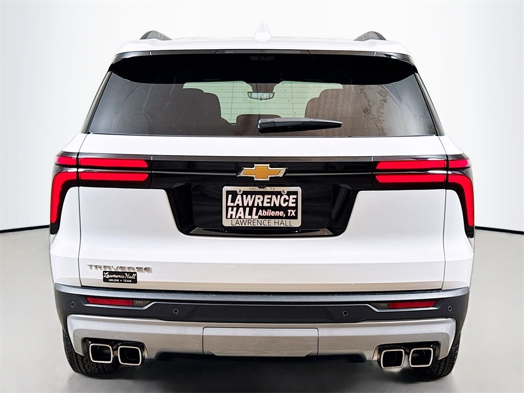 2026 Chevrolet Traverse photo 4