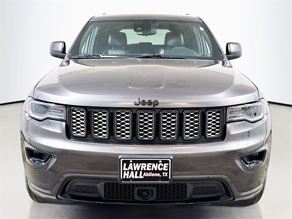 2021 Jeep Grand Cherokee Laredo X photo 2