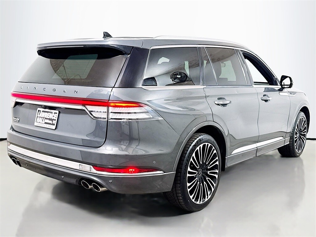 2023 Lincoln Aviator Black Label photo 4