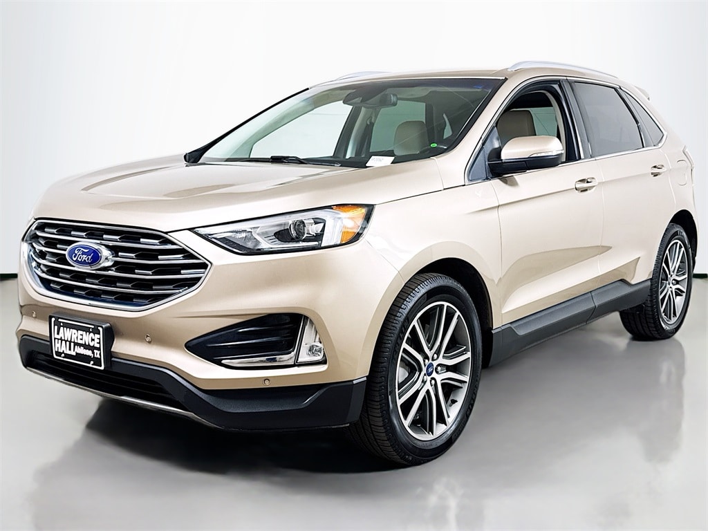 2021 Ford Edge Titanium's photo