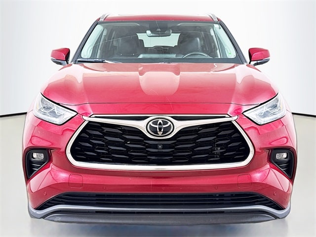 Used 2022 Toyota Highlander Limited with VIN 5TDYZRAH4NS550081 for sale in Abilene, TX