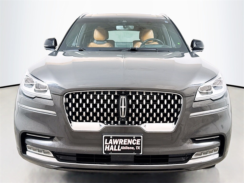 2023 Lincoln Aviator Black Label photo 2
