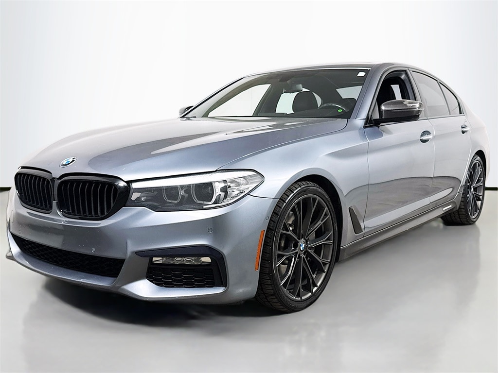 2018 BMW 5 Series 530i's photo